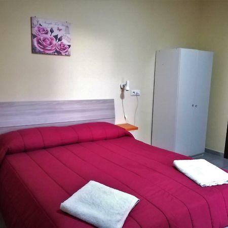 לינה וארוחת בוקר Bed And Fly Aeroporto Catania Reception H24 מראה חיצוני תמונה